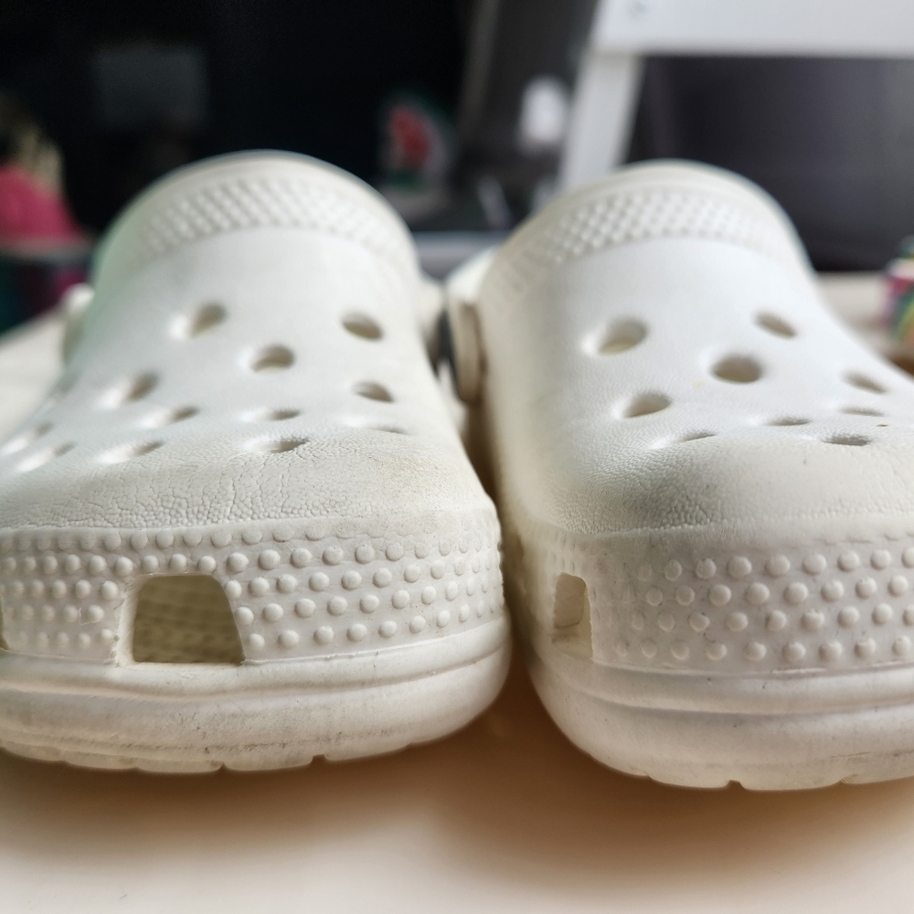 Crocs - Picture 4 of 9